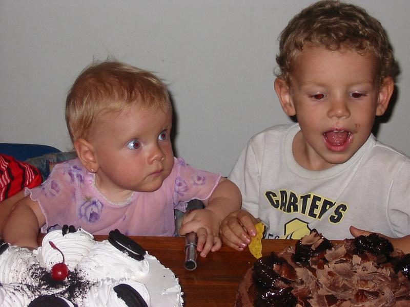 1-01.JPG - Kika's first birthday. Her birthday and Steve's are on the same day, two years apart. Since her birth had to be Caesarean and her due date was so close to Steve's birthday, we decided to set the date for the same day.