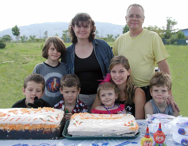 5-01.jpg - Kika's fifth birthday along with her brother Steven who turned seven. At a nearby park.